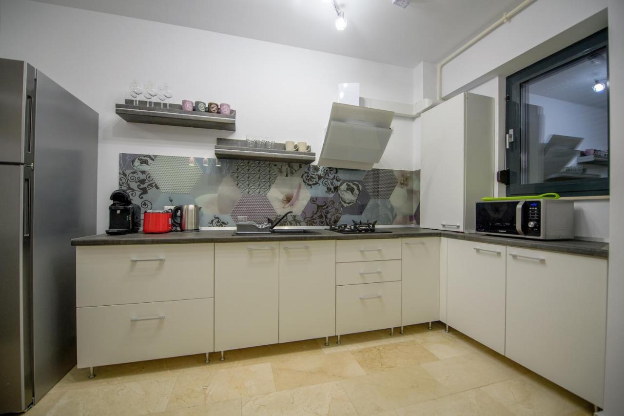 Marble Luxury Apartments 马马亚 外观 照片